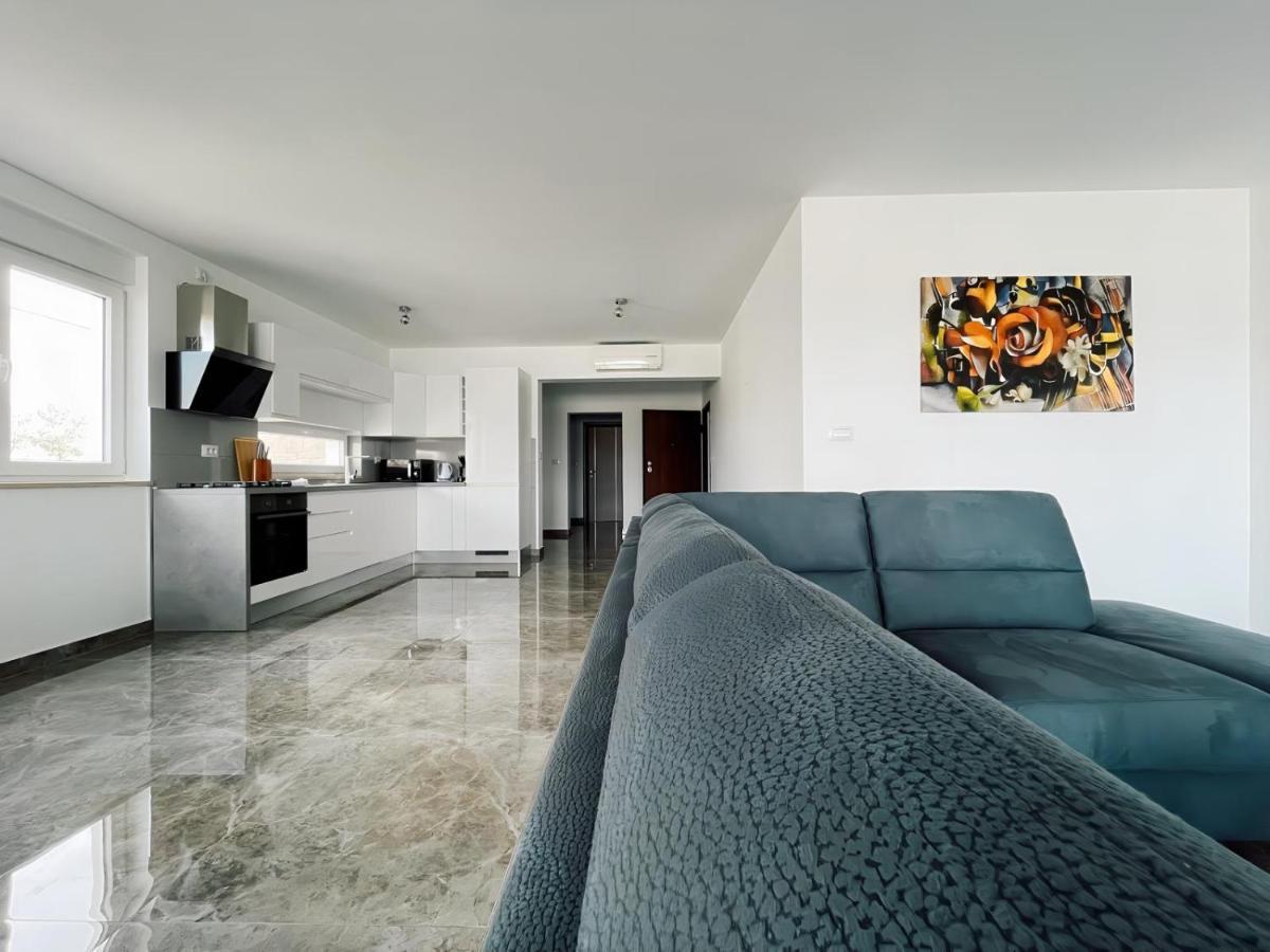 Seascape Deluxe Residence Pjescana Uvala Ngoại thất bức ảnh