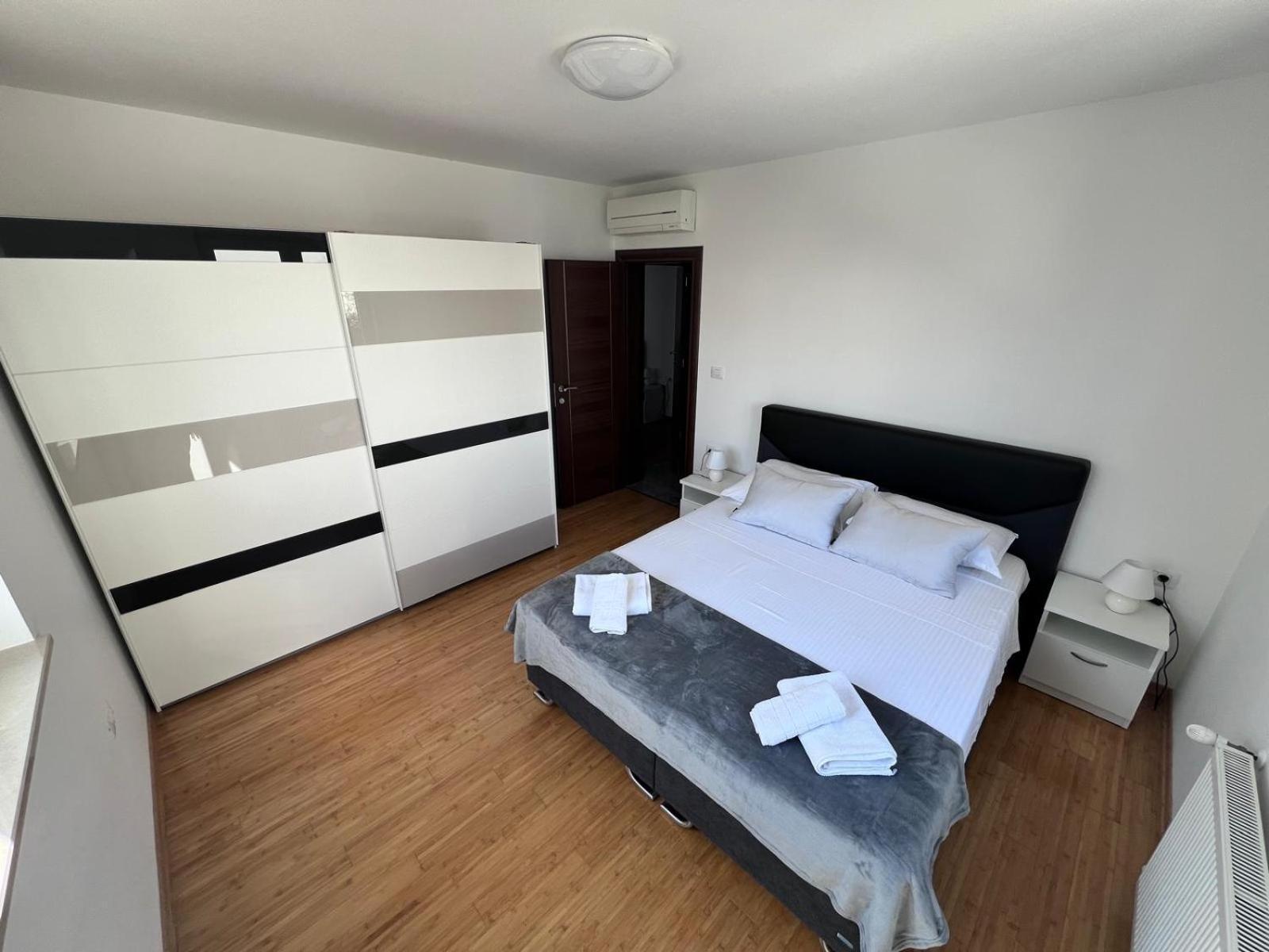 Seascape Deluxe Residence Pjescana Uvala Ngoại thất bức ảnh